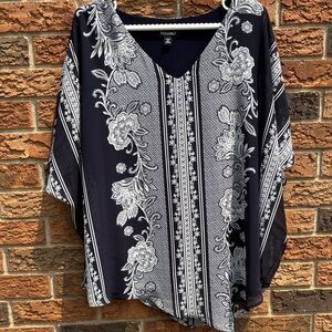 Roz & Ali woman plus size flowy navy and white bohemian Tunic Top